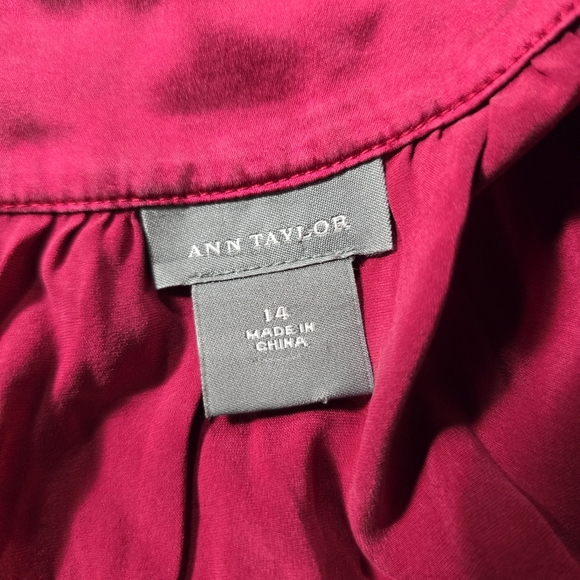 Ann Taylor Size 14 Scarlet Red Silk Blend Sleeveless Scoop Neck Top - Picture 4 of 6